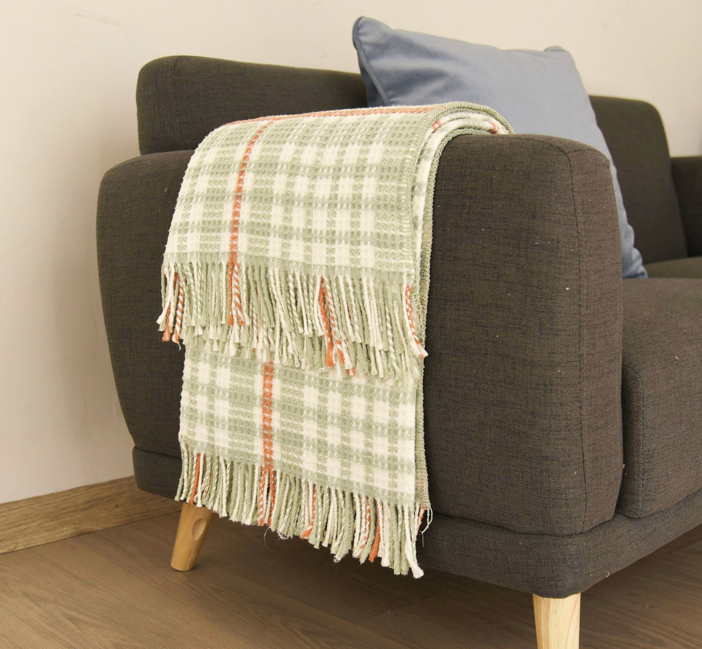 Elegant Colorful Scotch Throw Blanket in relaxing tones