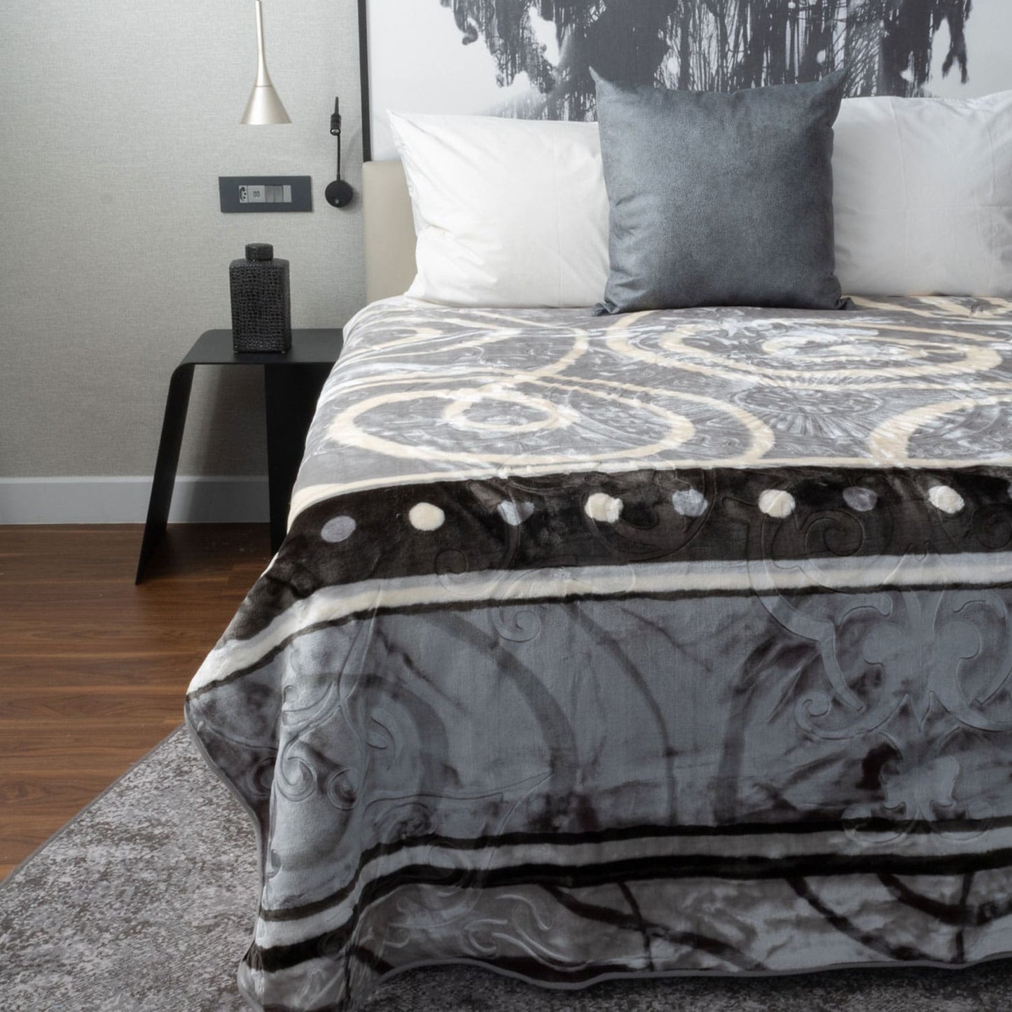 Amigo mink blanket as a cozy gift idea