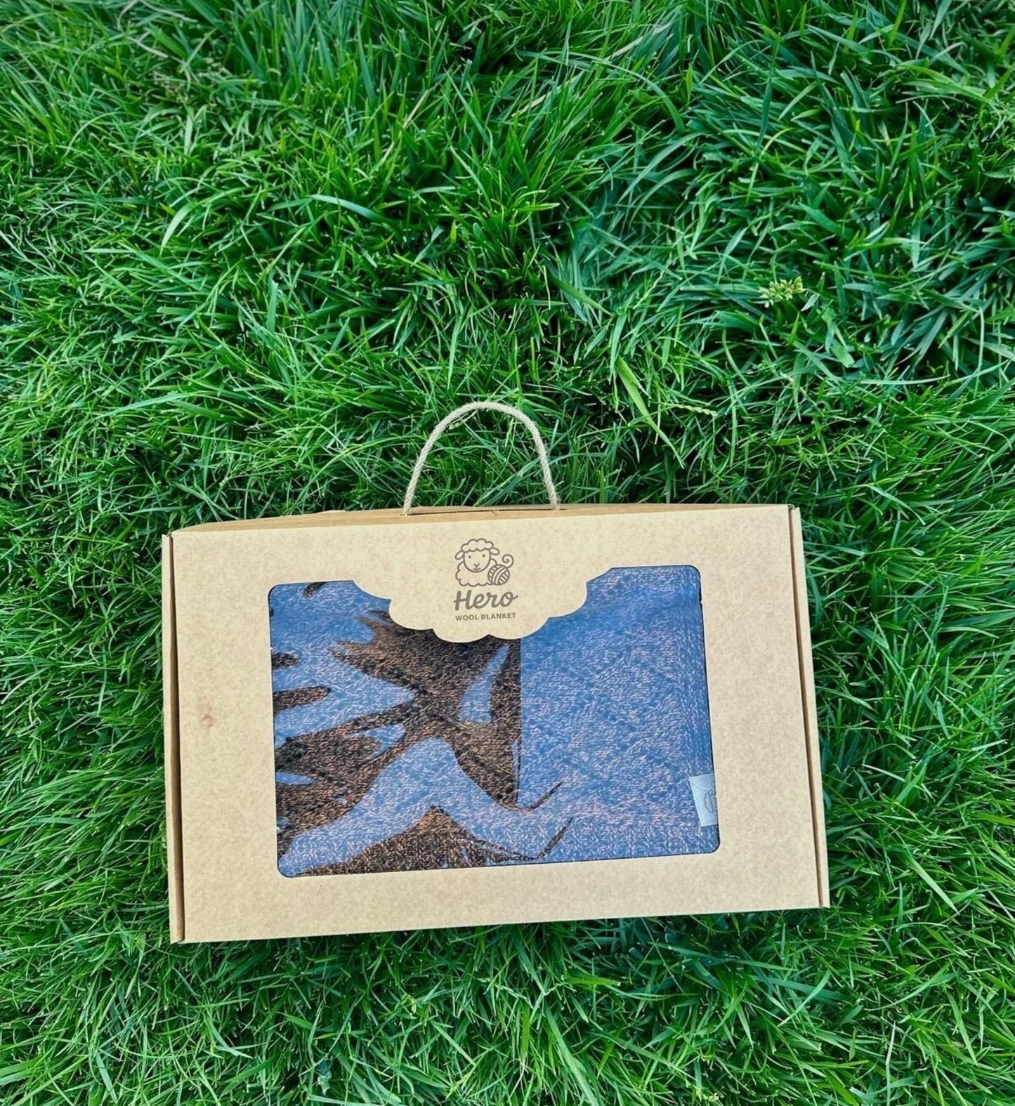 HERO CASA Wool Knit TV Blanket with Openwork