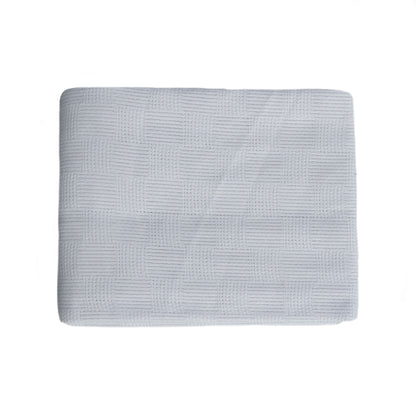 Cotton Cellular Blanket 180x230cm placed on a bed, offering warmth without overheating