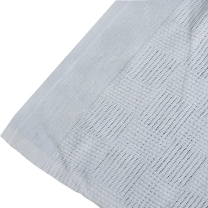 Cotton Cellular Blanket 180x230cm in hospital setting, providing breathable comfort and warmth without overheating