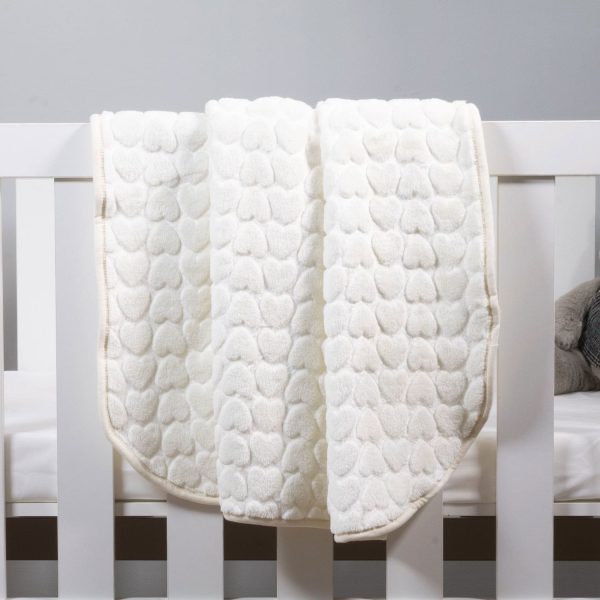 Cozy Soft Baby Faux Mink Blanket with Heart Pattern - Machine Washable