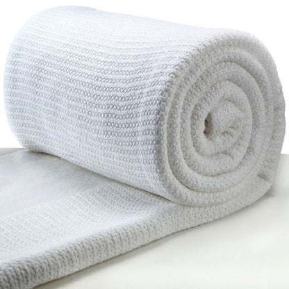 Close-up of Cotton Cellular Blanket 180x230cm, focusing on its soft woven texture and breathable material